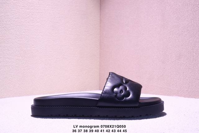 Lv路易威登L家驴牌Monogram 浮雕 拖鞋 本季，Waterfront 凉拖焕新回归，鞋面扣带压印路易威登标志性的 Monogram 图案 尺码：36-4