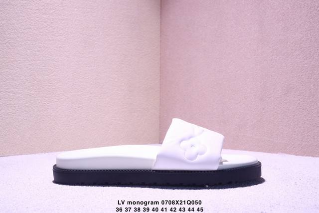 Lv路易威登L家驴牌Monogram 浮雕 拖鞋 本季，Waterfront 凉拖焕新回归，鞋面扣带压印路易威登标志性的 Monogram 图案 尺码：36-4