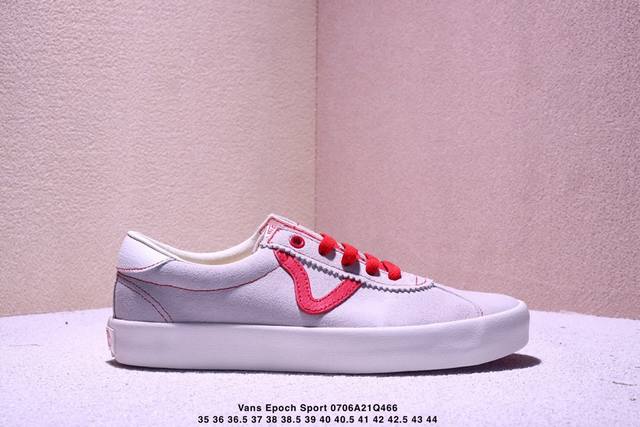 Vans Epoch Sport Style 37 高阶支线 ｖ字头 全麂皮经典复古低帮滑板鞋 该支线继承了Vault Og与安纳海姆复古的气质。鞋身以高档麂皮