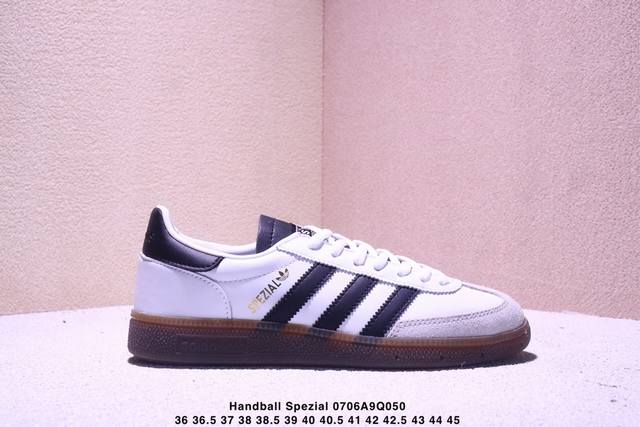 性价比版本Ad Handball Spezial 复古休闲板鞋 #全鞋采用反毛皮制作 牛筋耐磨大底 承载青春情怀的板鞋 经典三条杠装饰鞋侧 品牌辨识度清晰 货号