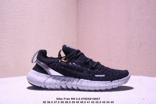 Nike 耐克 原楦原纸版开发，原装透气针织面料，搭载原比值超轻软感Eva一次射出Phylon泡棉缓震大底舒服就完事了，耐克Nike Free Rn 5.0 N