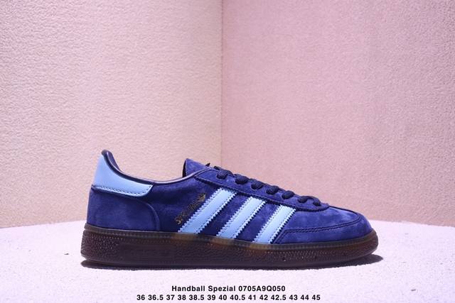 真标Adidas Handball Spezial 官方正确版本 阿迪达斯经典款 复古休闲板鞋 全鞋采用反毛皮制作 牛筋耐磨大底 承载青春情怀的板鞋 经典三条杠