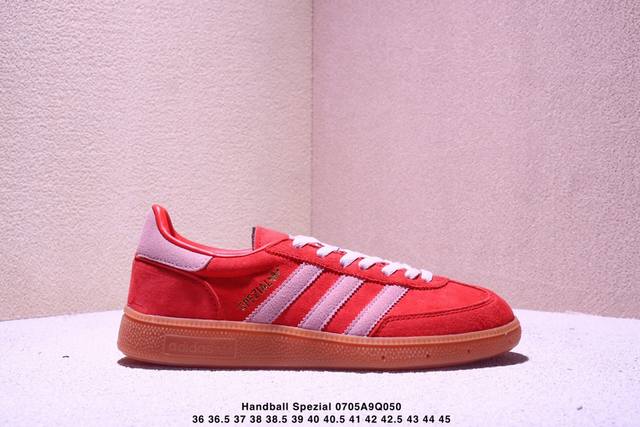 真标Adidas Handball Spezial 官方正确版本 阿迪达斯经典款 复古休闲板鞋 全鞋采用反毛皮制作 牛筋耐磨大底 承载青春情怀的板鞋 经典三条杠