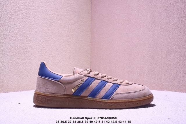 真标Adidas Handball Spezial 官方正确版本 阿迪达斯经典款 复古休闲板鞋 全鞋采用反毛皮制作 牛筋耐磨大底 承载青春情怀的板鞋 经典三条杠