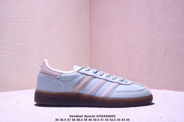 真标Adidas Handball Spezial 官方正确版本 阿迪达斯经典款 复古休闲板鞋 全鞋采用反毛皮制作 牛筋耐磨大底 承载青春情怀的板鞋 经典三条杠