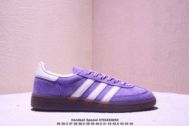真标Adidas Handball Spezial 官方正确版本 阿迪达斯经典款 复古休闲板鞋 全鞋采用反毛皮制作 牛筋耐磨大底 承载青春情怀的板鞋 经典三条杠