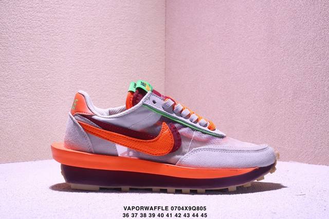Nike 耐克 Vaporwaffle Sacai 时尚潮流 舒适耐磨 休闲防滑华夫跑鞋 Xm0704Q805
