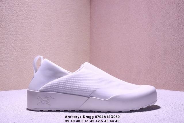 公司级始祖鸟Bora Kragg Shoes覆盖透气女款跑鞋 官方同步上架适合技术路线单日徒步穿着也可以一脚蹬穿法 Aeriosflgtx鞋受到长途野外跑步鞋的