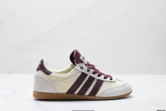 公司级Adidas Originals Japan系列 阿迪达斯 三叶草 百搭低帮休闲运动板鞋 货号:Jr7161 尺码:36 36.5 37 38 38.5