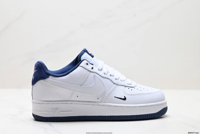 真标耐克Nike Air Force 7空军一号低帮百搭休闲运动板鞋。柔软、弹性十足的缓震性能和出色的中底设计，横跨复古与现代的外型结合，造就出风靡全球三十多年