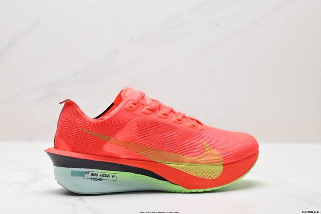 公司级Nike Zoomx Vaporfly Next% 4耐克 轻量化 网面透气运动鞋 真碳版本 这款新一代最强跑鞋在鞋面和鞋底都进行了全方位升级鞋面使用了全