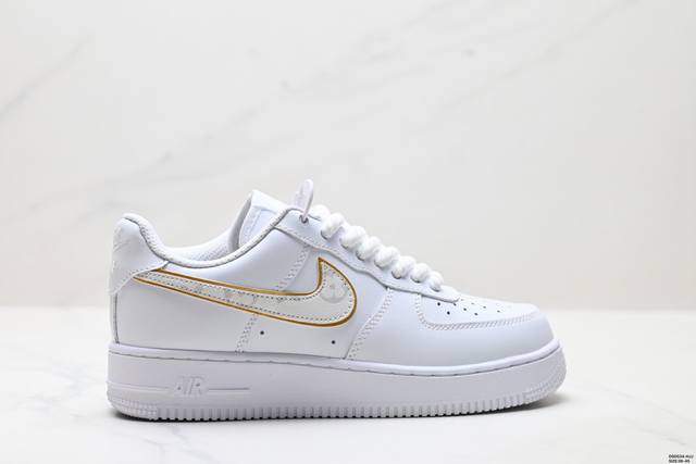 真标耐克Nike Air Force 7空军一号低帮百搭休闲运动板鞋。柔软、弹性十足的缓震性能和出色的中底设计，横跨复古与现代的外型结合，造就出风靡全球三十多年