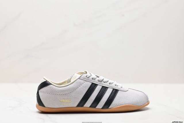 公司级Adidas Tokyo W 阿迪达斯 舒适百搭经典休闲运动鞋 鞋面设计舒适贴合脚面 同时采用柔软材质 穿着轻便舒适 侧面刻有金色的标志 增添辨识度 超薄