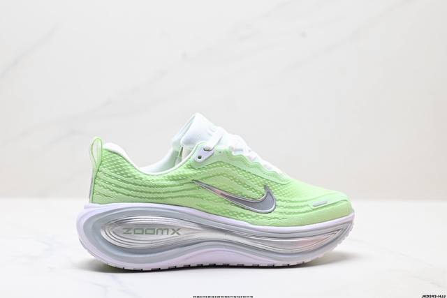 公司级Nike Vomero Plus 耐克 舒适减震防滑 低帮跑步鞋 全掌Reactx泡绵中底 前掌和后跟还配备了Air Zoom气垫单元 据说跑起来更快更舒