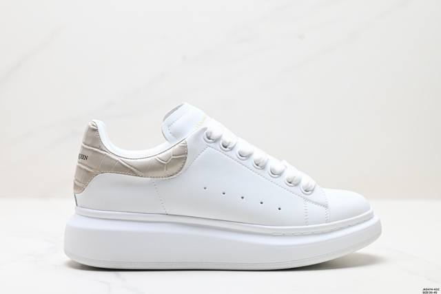 特价 意大利高奢品牌Alexander Mcqueen亚历山大 麦昆 Sole Leather Sneakers低帮时装厚底休闲运动小白鞋 麦昆带芯片鞋子以时尚