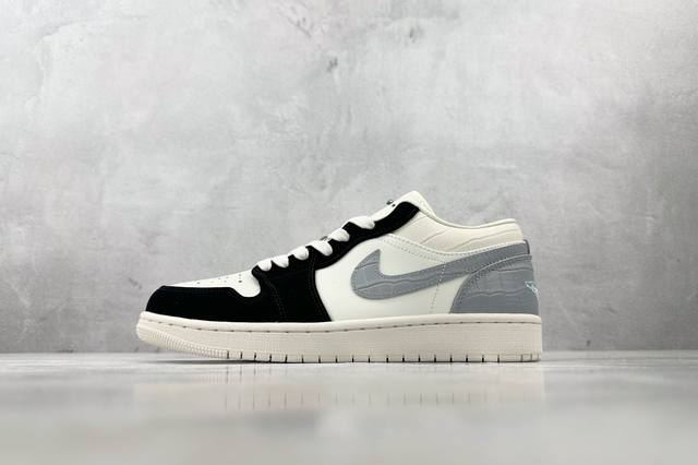 Jordan Air Jordan 1 Low 白灰黑 货号：Io2242-101 尺码：36 36.5 37 38.5 39 40 40.5 41 42 42