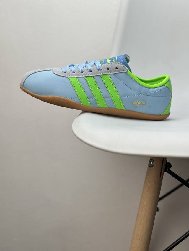 新品” 采用复合牛津布组合翻毛皮饰片鞋面材质#外置Rb橡胶大底德训再现经典,Tokyo 来袭！阿迪达斯Adidas Originals Tokyo 东京限定系列