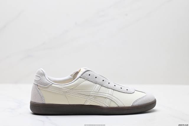 公司级Onitsuka Tiger Tokuten 亚瑟士 复古低帮休闲跑鞋 实拍首发 Tokuten的灵感来源于80年代的室内用鞋 T-Toe前足补强设计 室