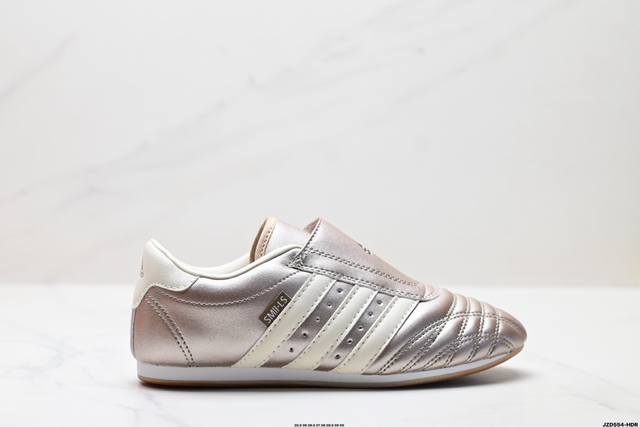 公司级Adidas Originals Taekwondo 阿迪达斯 运动舒适 防滑耐磨包裏性低帮 训练鞋 货号:Js3317 尺码:35.5 36 36.5