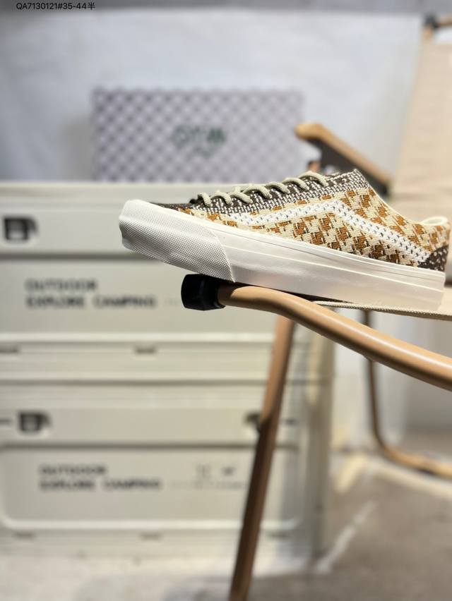 Vanssk8-Low万斯范斯官方 经典复古休闲运动板鞋，高端支线原始硫化工艺，艺术来源于生活成为了Vans美学的个性潮流标志，代表着光和希望，让你变得更加明亮