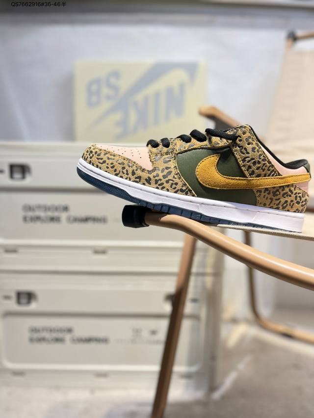 耐克Nike Dunk Low 板鞋Sb系列经典百搭休闲运动板鞋加厚鞋舌的填充，使舒适性大大提升，同时也更方便穿脱中底部分则加入了脚感柔软舒适Zoomair气垫