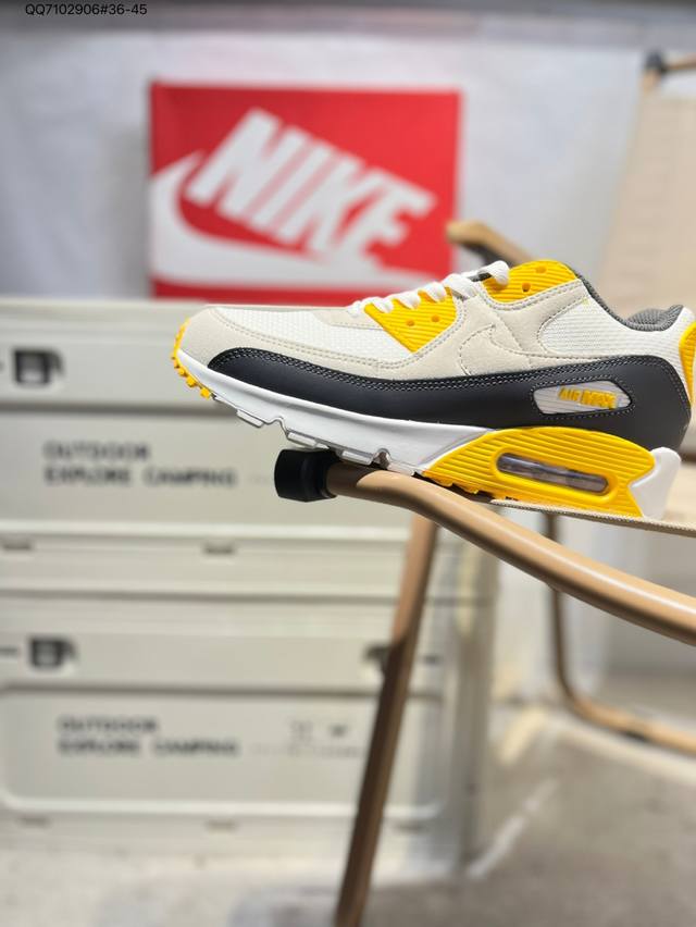 耐克Nike Air Max 90 经典复古小气垫缓震跑鞋 鞋面由皮和革织物打造，犀利的条线打造出酷劲十的足视觉效果 网布鞋增面强透气性，穿着为极舒适 经可典视