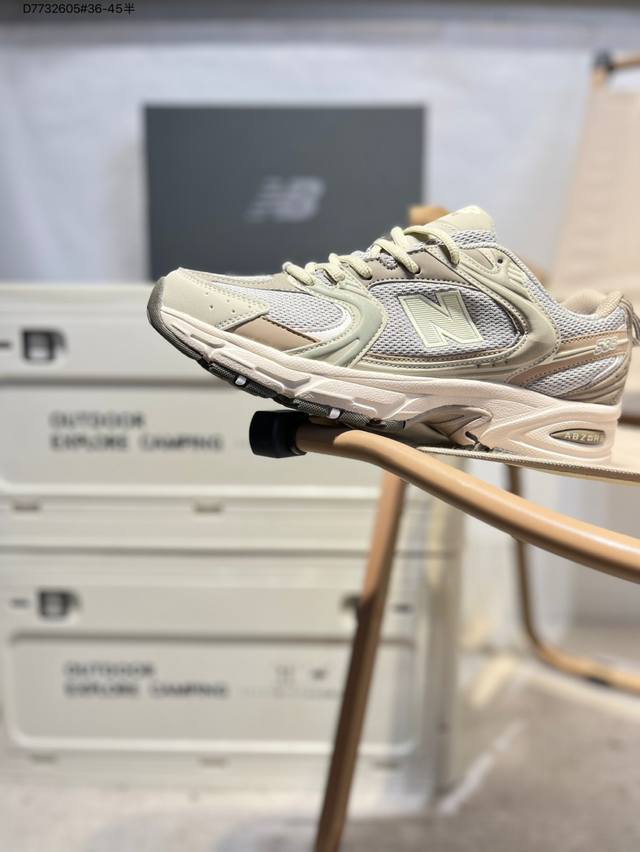 新百伦 Nb530 New Balance 530 复跑古鞋Nb530这鞋双确实是Nb家经复典古款式之一，以全科新技诠释，成打功造530鞋款。鞋面保在持530基