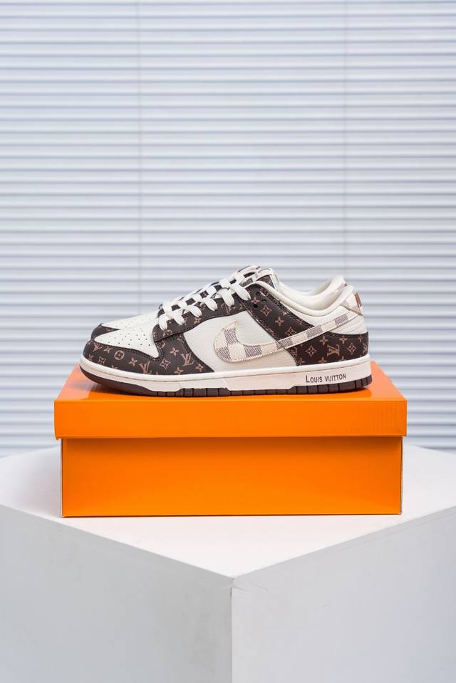 核心私 Nike Dunk 全套原楦原模倾力打造完美版型 独家原厂航空铝磨具打磨大底 鞋头坡度极致还原 无解鞋型 原盒原配 圈内天花板工艺 原厂冲刀 超高清洁度