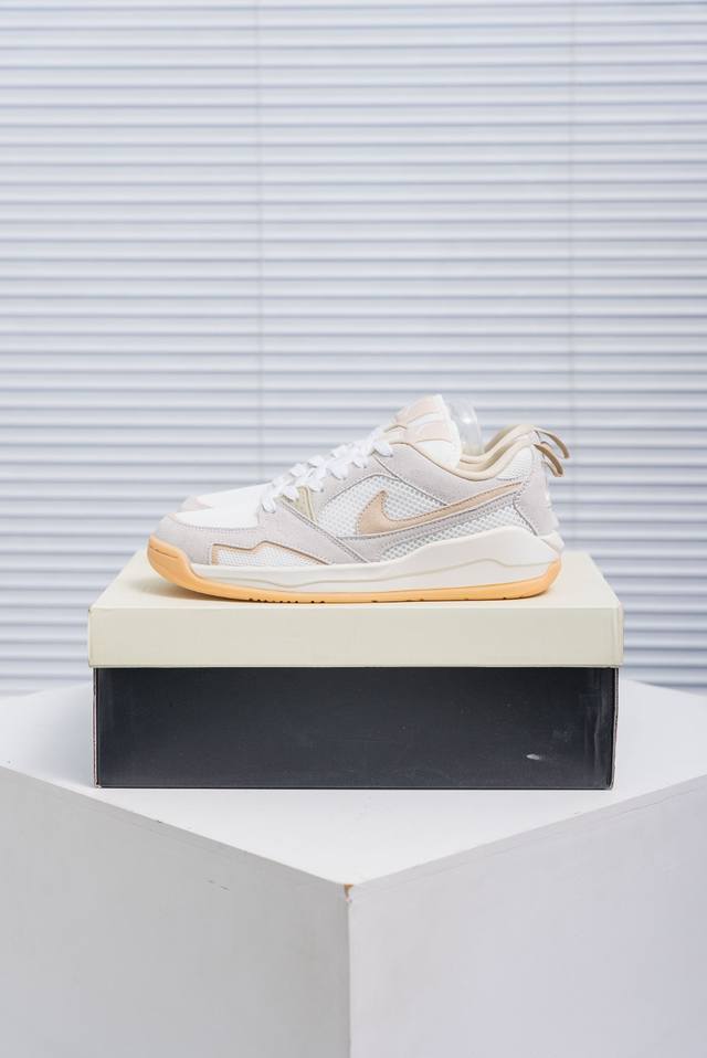 核心私 Nike耐克男女鞋Wmns Jordan Cmft Era运动训练篮球鞋 货号：Hj6778 102 尺码：36 37 37.5 38 38.5 39