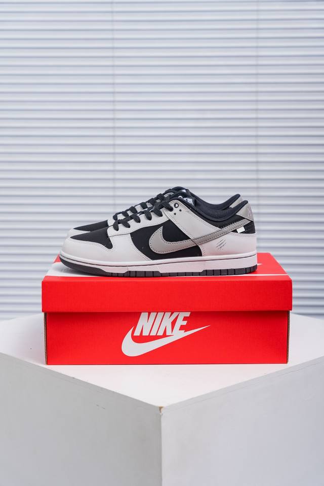 核心私 Nike Dunk 全套原楦原模倾力打造完美版型 独家原厂航空铝磨具打磨大底 鞋头坡度极致还原 无解鞋型 原盒原配 圈内天花板工艺 原厂冲刀 超高清洁度