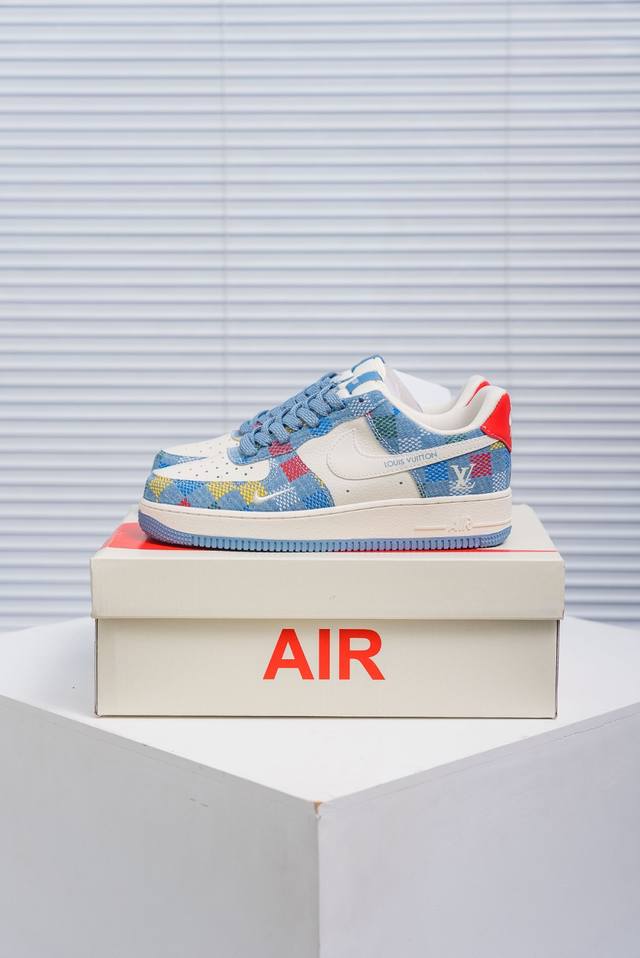 核心私 Air Force 1 原装级别 原楦头原纸板 打造纯正空军版型专注外贸渠道 全掌内置蜂窝气垫 原盒配件 原厂中底钢印、拉帮完美 货号：Xl1979 1