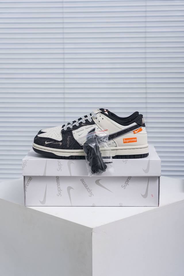 核心私 Nike Dunk 全套原楦原模倾力打造完美版型 独家原厂航空铝磨具打磨大底 鞋头坡度极致还原 无解鞋型 原盒原配 圈内天花板工艺 原厂冲刀 超高清洁度