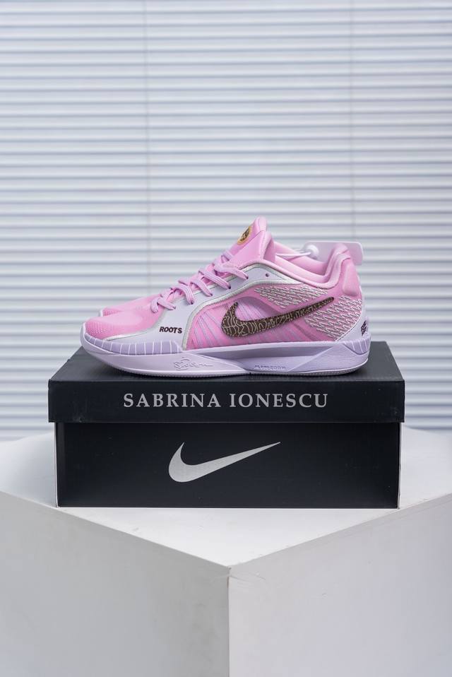 核心私 Nike Sabrina 2 耐克 轻便耐磨 减震 低帮 篮球鞋 货号：Hq3137 600 尺码：36 37 37.5 38 38.5 39 40 4