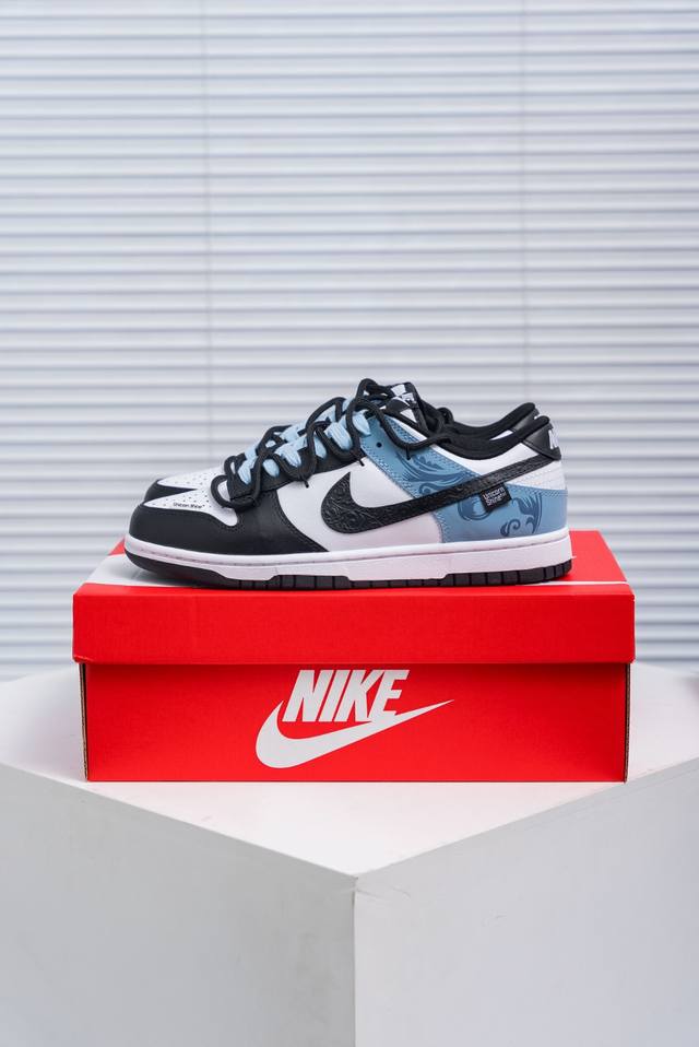 核心私 Nike Dunk 全套原楦原模倾力打造完美版型 独家原厂航空铝磨具打磨大底 鞋头坡度极致还原 无解鞋型 原盒原配 圈内天花板工艺 原厂冲刀 超高清洁度
