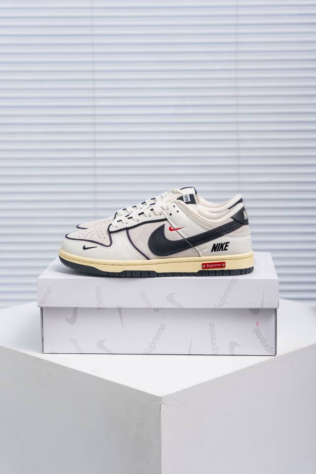 核心私 Nike Dunk 全套原楦原模倾力打造完美版型 独家原厂航空铝磨具打磨大底 鞋头坡度极致还原 无解鞋型 原盒原配 圈内天花板工艺 原厂冲刀 超高清洁度