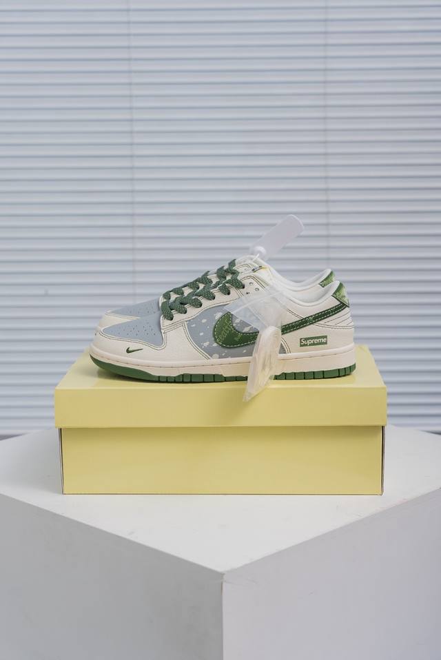 核心私 Nike Dunk 全套原楦原模倾力打造完美版型 独家原厂航空铝磨具打磨大底 鞋头坡度极致还原 无解鞋型 原盒原配 圈内天花板工艺 原厂冲刀 超高清洁度