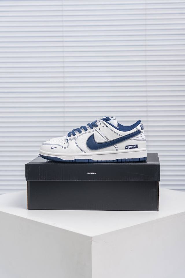 核心私 Nike Dunk 全套原楦原模倾力打造完美版型 独家原厂航空铝磨具打磨大底 鞋头坡度极致还原 无解鞋型 原盒原配 圈内天花板工艺 原厂冲刀 超高清洁度