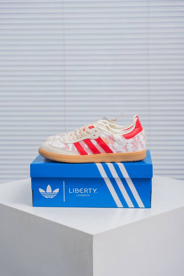 核心私 Adidas Samba Og 桑巴舞街头系列德训运动板鞋 采用固色翻毛皮组合牛剖革鞋面材质 外置正确3层组合围条加厚烟胶橡胶大底 货号：Jr8841