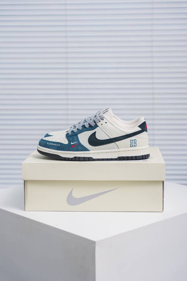 核心私 Nike Dunk 全套原楦原模倾力打造完美版型 独家原厂航空铝磨具打磨大底 鞋头坡度极致还原 无解鞋型 原盒原配 圈内天花板工艺 原厂冲刀 超高清洁度