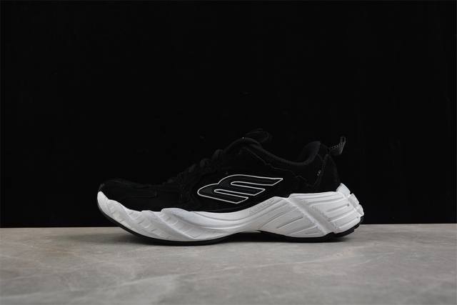 Balenciaga Monday 巴黎世家牛皮革圆头系带低帮生活休闲鞋Wmnss1000 #增加全新设计 在延续 Track Trainer 户外轮廓和复杂鞋