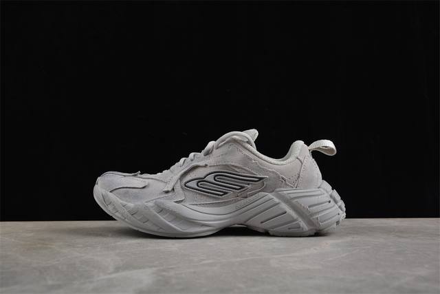Balenciaga Monday 巴黎世家牛皮革圆头系带低帮生活休闲鞋Wmnss9090 #增加全新设计 在延续 Track Trainer 户外轮廓和复杂鞋