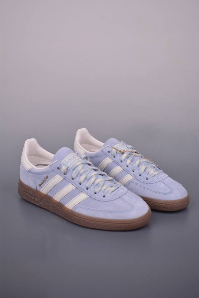 Adidas Handball Spezial 充正版本 阿迪达斯经典款 复古休闲板鞋 #全鞋采用反毛皮制作 牛筋耐磨大底 承载青春情怀的板鞋 经典三条杠装饰鞋