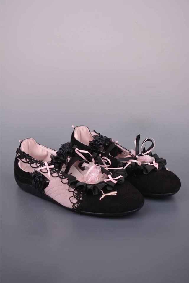 Puma Speedcat Ballet Sd Wns 芭蕾薄底 柔软舒适 平底复古运动休闲鞋 以趣味十足又前卫复古的设计引领潮流 融入经典配色 主打前卫复古风