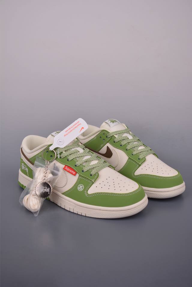 Nike Sb Dunk Low 斯图西 纯原大厂出品 极力推荐 原装头层材料 独家版型蒸餾加工 帶來的是更好的视觉和脚感体验 大厂纯原品质出货 清洁度 电绣工