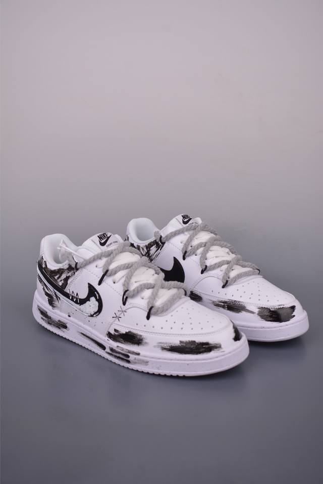 Nike Court Vision Low 手绘涂鸦 休闲运动板鞋 纯原版本 低帮百搭透气休闲运动板鞋，经典耐用的设计，兼顾舒适脚感和出众风范，演绎匠心之作。结