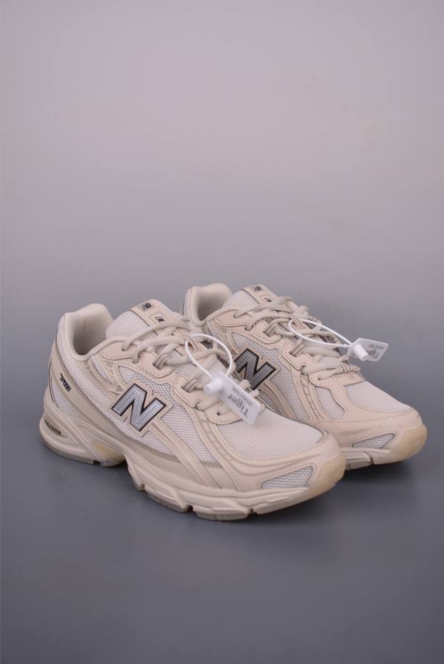 New Balance 740纯原系列 复古老爹风休闲运动慢跑鞋 原盒 原吊牌 组合大底 1:1制作 官方货号: U740Ln12722 尺码：35.5 36