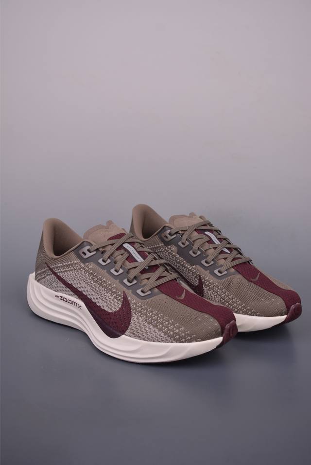 Nike Reactx Pegasus Plus 公司级 飞马跑步鞋 市售最高品质 全新高端零售平台专供 细节区别市面真标 后跟覆面和中足动态支撑巧妙融合 缔造