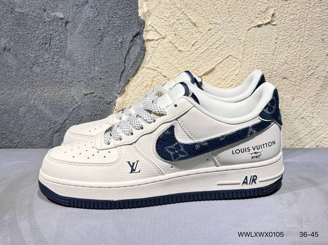 新品上市实拍 耐克Nike Dunk Low 板鞋 Sb系列经典百搭休闲运动板鞋加厚鞋舌的填充，使舒适性大大提升，同时也更方便穿脱中底部分则加入了脚感柔软舒适Z