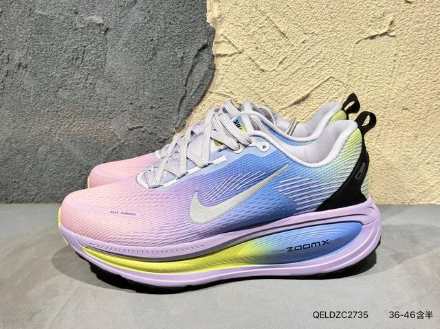 新品上市实拍 Nk Air Zoom Vomero 18 轻便舒适公路跑步鞋 质感柔软 弹力充沛 助力一路畅跑 乐享不停 厚实泡绵缔造舒适的回弹效果 铸就出色跑