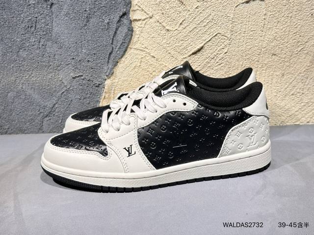 新品上市实拍 全新Lv路易威登Louis Vuitton Trainer Sneaker Low休闲运动文化百搭拖鞋Waldas2732